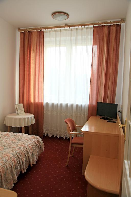 Centrum Konferencyjne Ibib Pan Warszawa Rom bilde